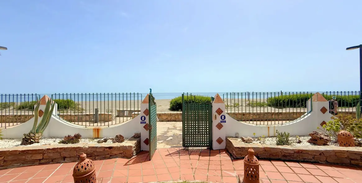 Продажа таунхауса в Casares Playa 6