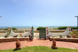 Image 6 thumb