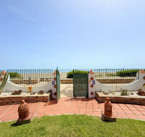 Продажа таунхауса в Casares Playa