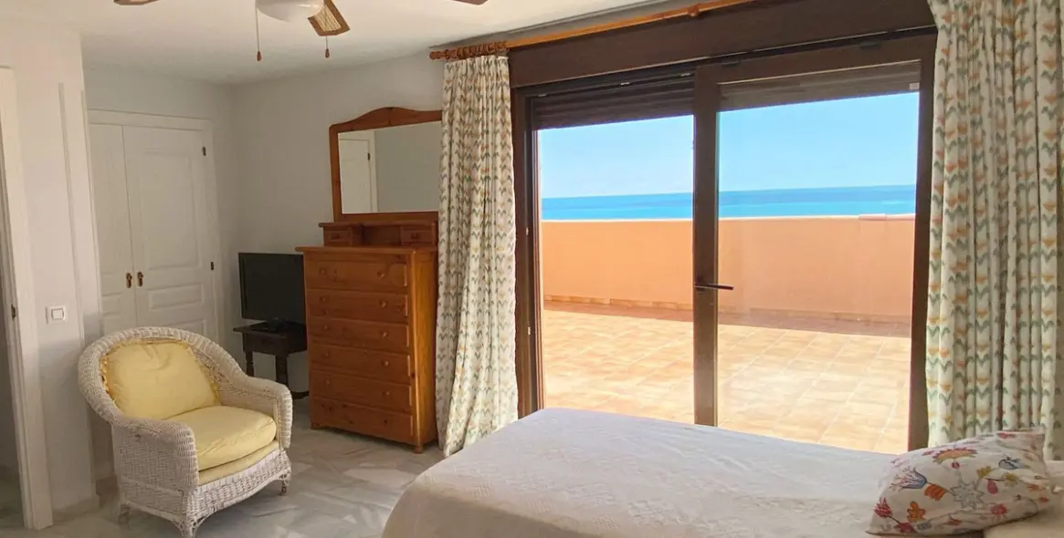 Продажа таунхауса в Casares Playa 27