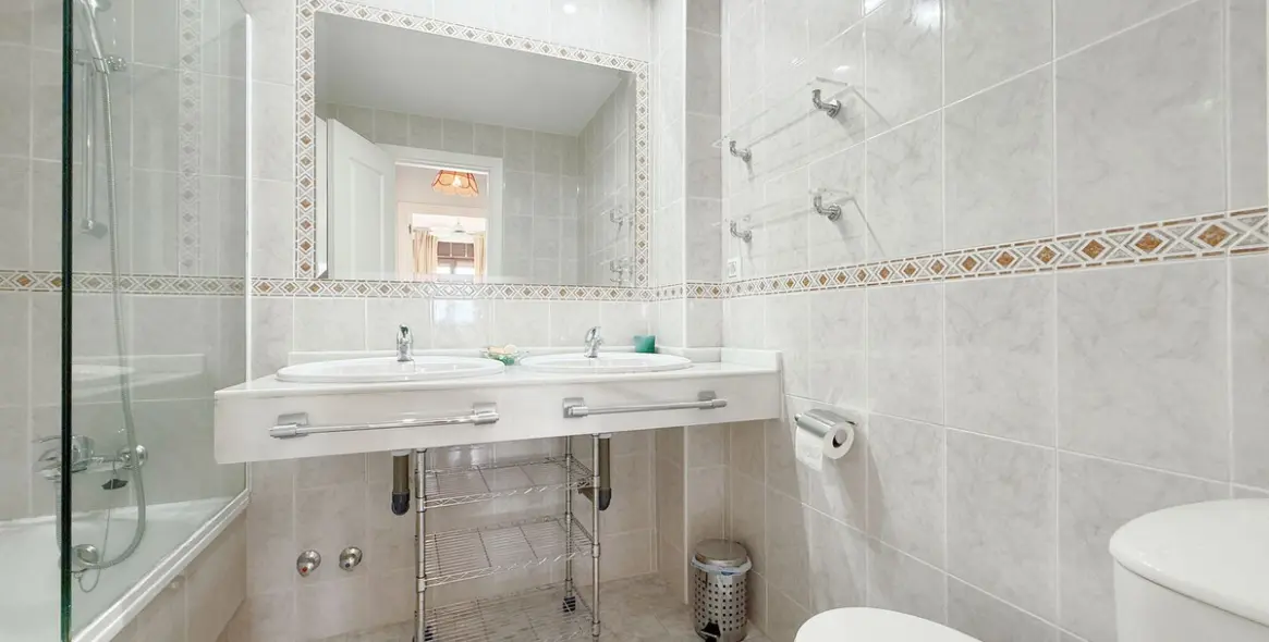 Продажа таунхауса в Casares Playa 30