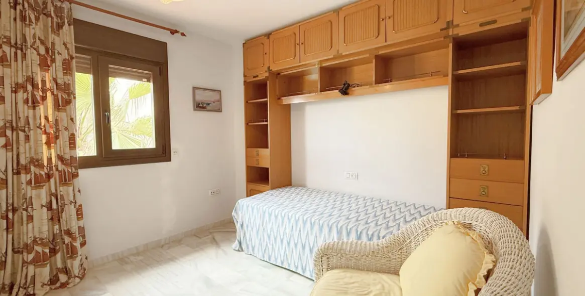 Продажа таунхауса в Casares Playa 31