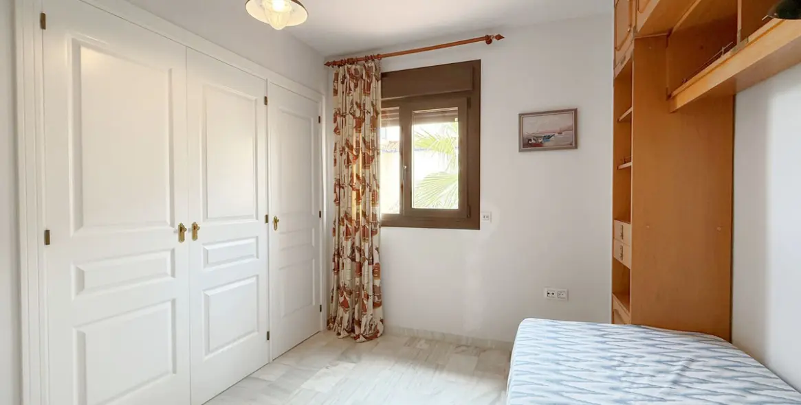 Продажа таунхауса в Casares Playa 32
