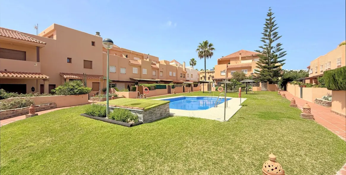 Продажа таунхауса в Casares Playa 43