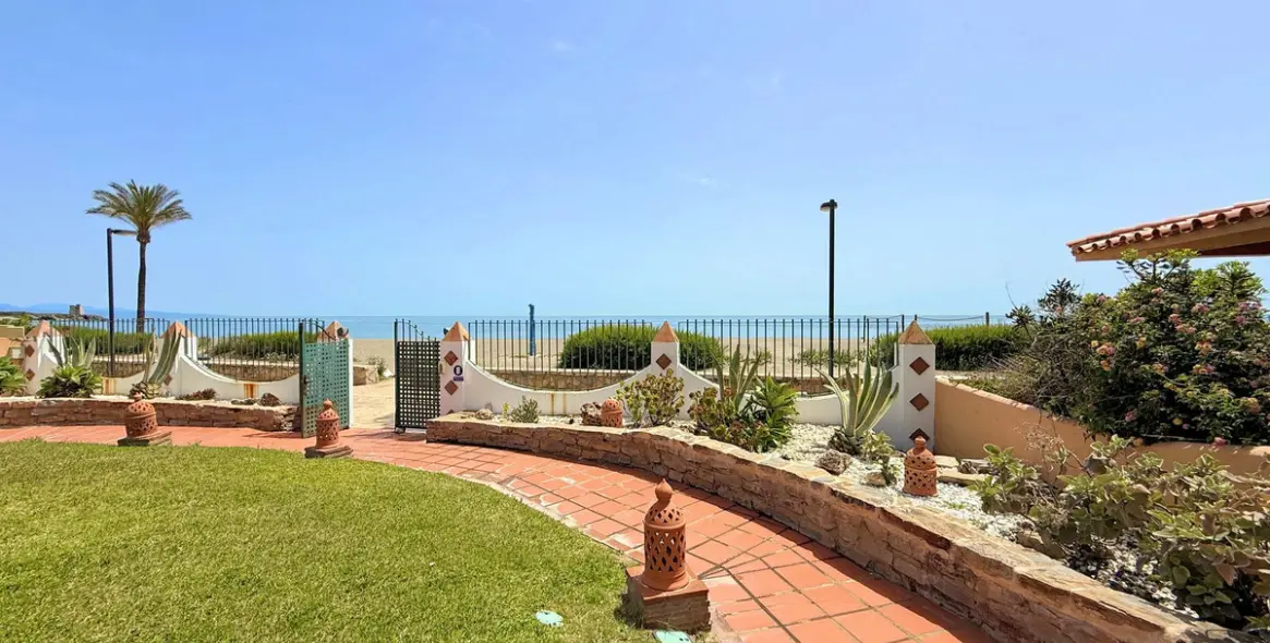 Продажа таунхауса в Casares Playa 44