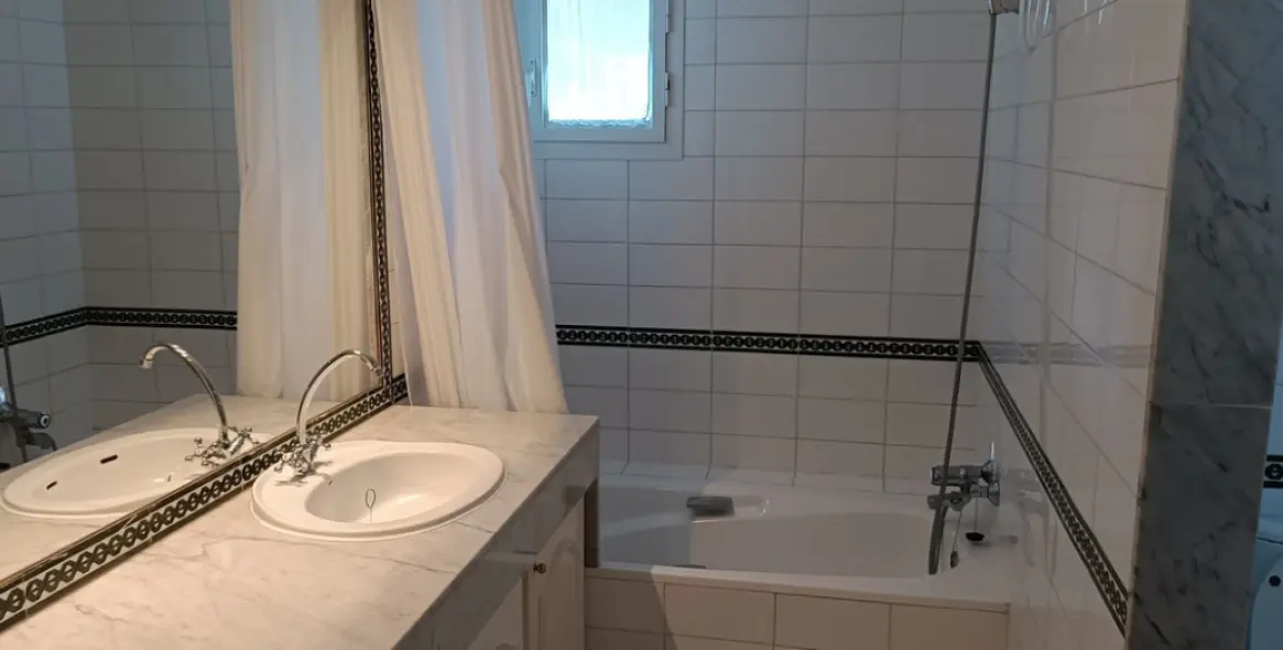 Продажа двухуровневого пентхауса в Atalaya 8