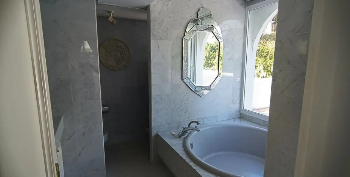 Продажа двухуровневого пентхауса в Atalaya 15