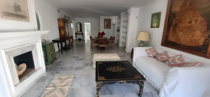 Venta de ático dúplex en Guadalmina Baja 1