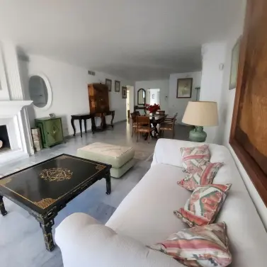 Venta de ático dúplex en Guadalmina Baja