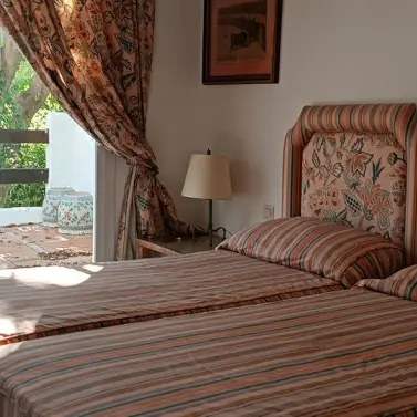 Venta de ático dúplex en Guadalmina Baja