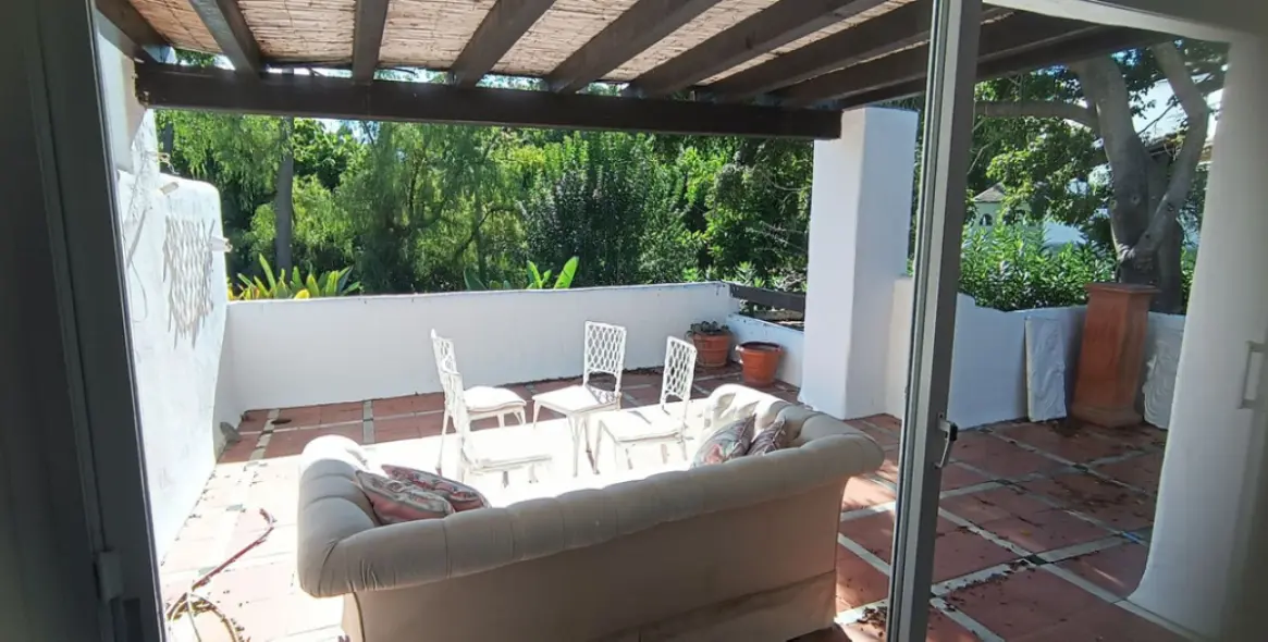 Venta de ático dúplex en Guadalmina Baja 7