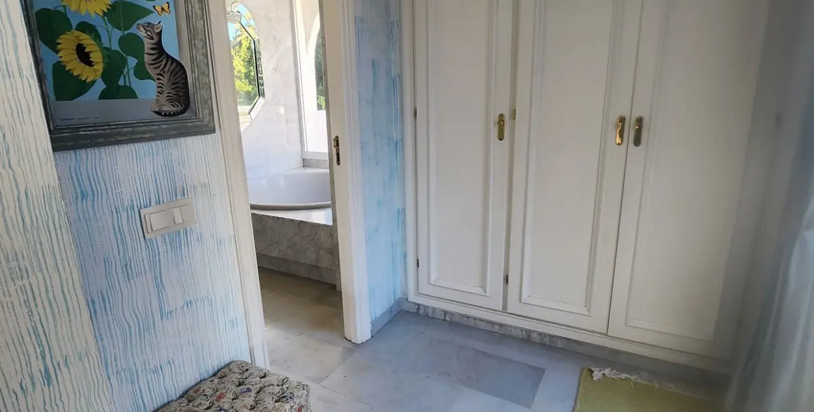 Venta de ático dúplex en Guadalmina Baja 20