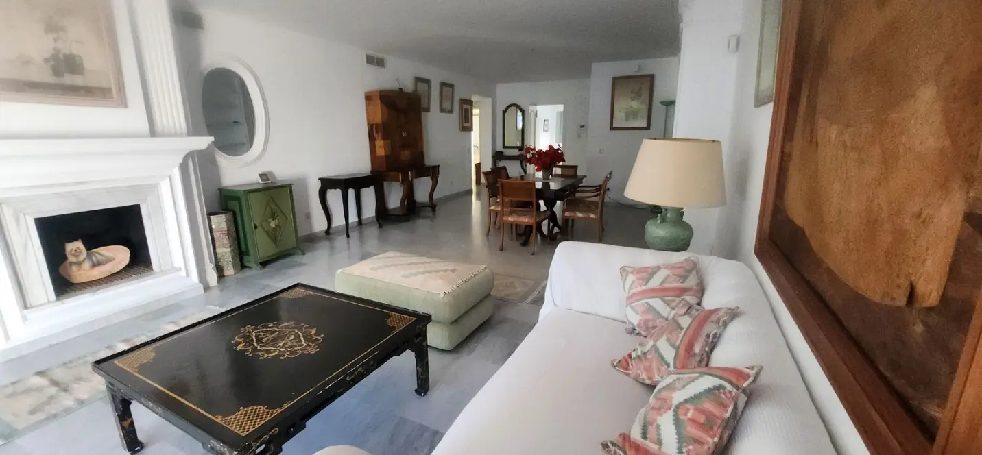 Venta de ático dúplex en Guadalmina Baja 3
