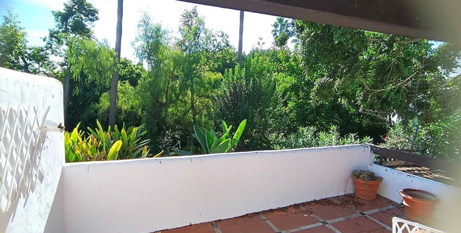 Sale of penthouse duplex in Guadalmina Baja 10