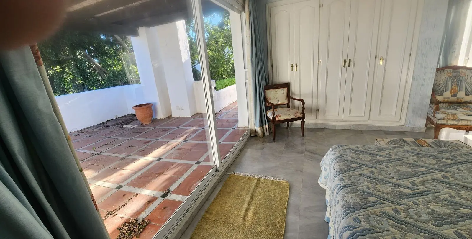 Sale of penthouse duplex in Guadalmina Baja 19