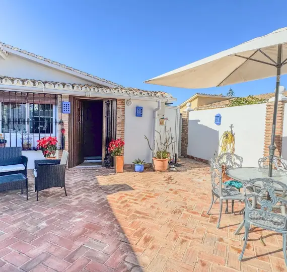 Oтдельно стоящая вилла R5163850