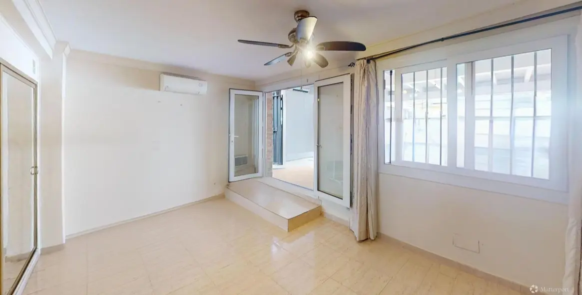 Продажа  отдельно стоящей виллы в Estepona (район Costalita) 6