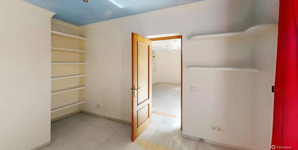 Sale of detached villa in Costalita 24