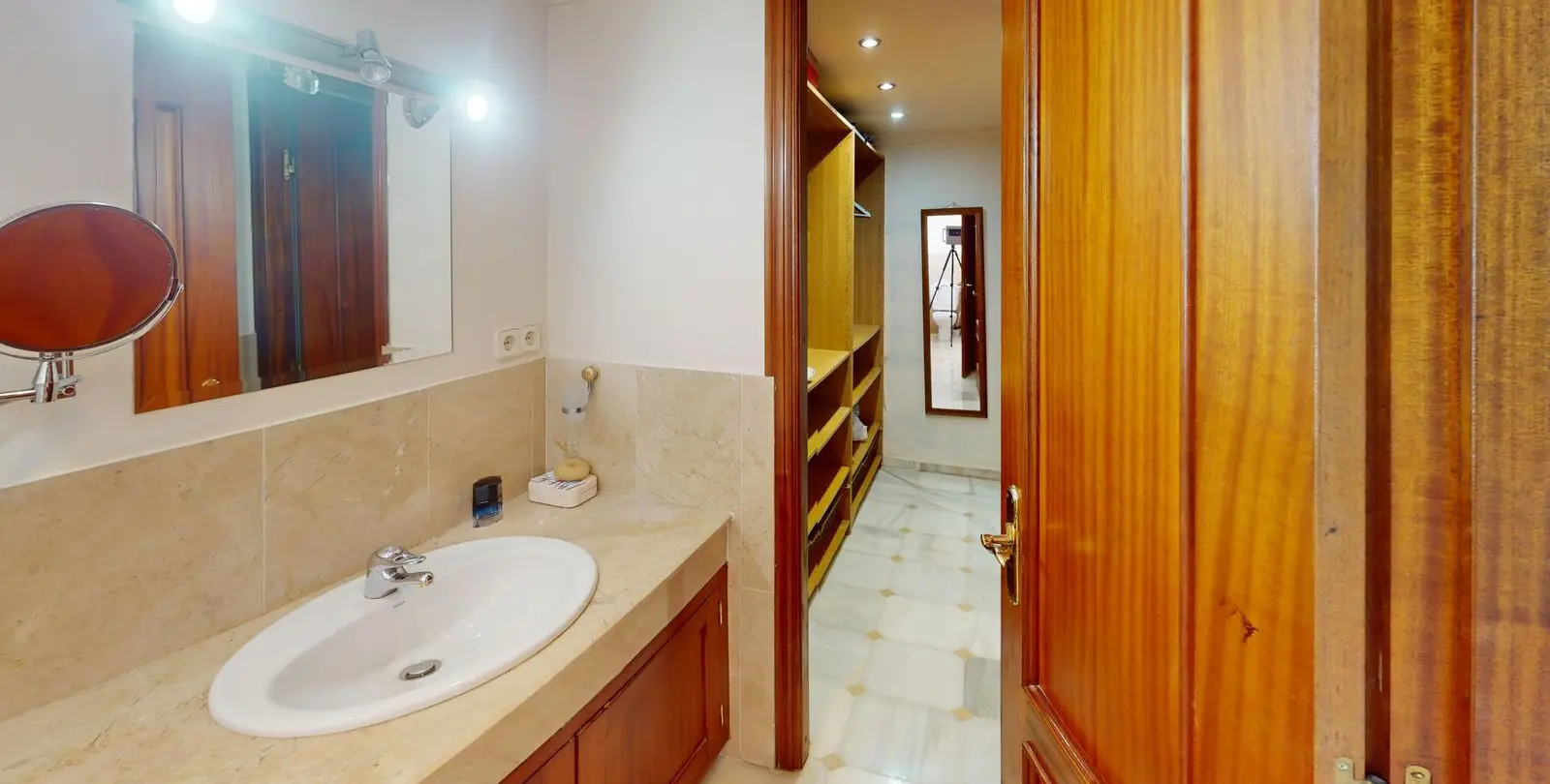 Sale of detached villa in Costalita 15