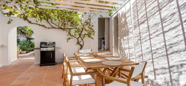 Продажа  отдельно стоящей виллы в Torremolinos 3