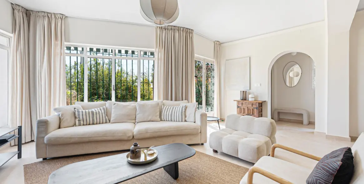 Продажа  отдельно стоящей виллы в Torremolinos 6