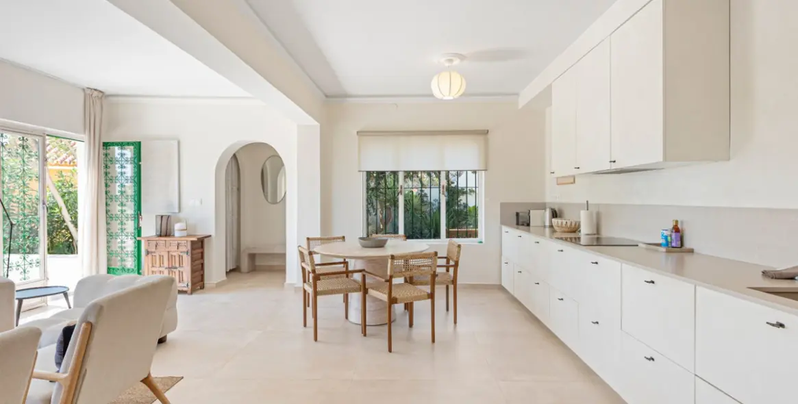 Продажа  отдельно стоящей виллы в Torremolinos 7