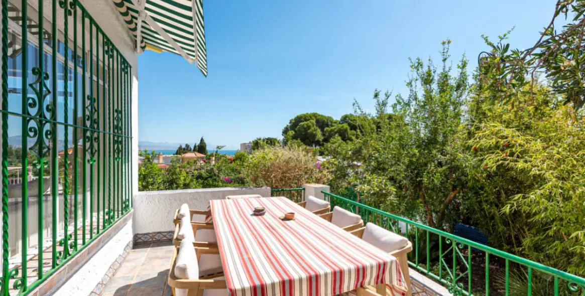 Продажа  отдельно стоящей виллы в Torremolinos 15