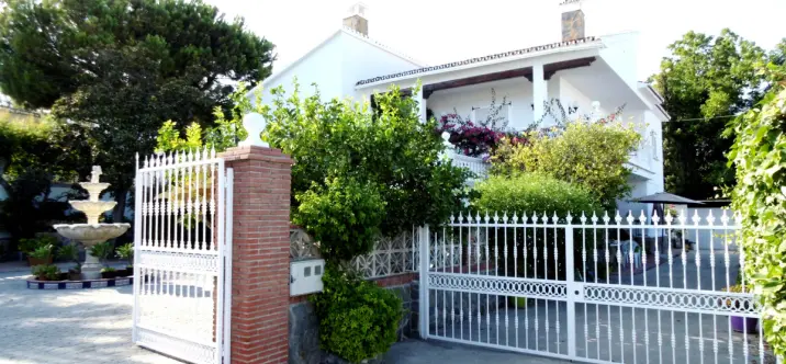 Venta de villa independiente en Coín 0