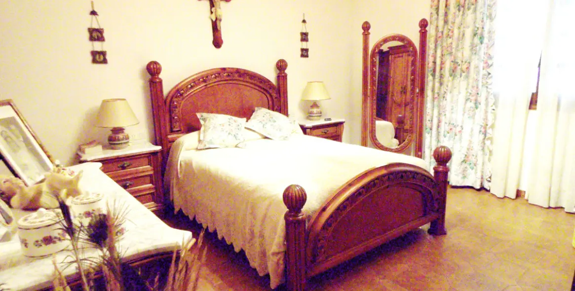 Продажа  отдельно стоящей виллы в Coín 24