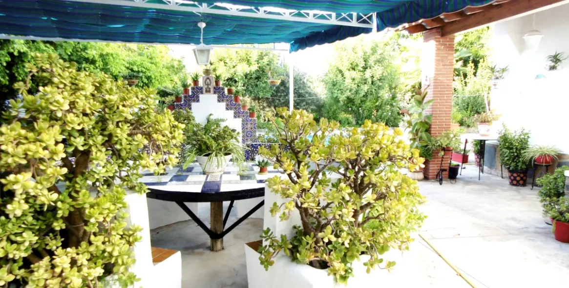 Продажа  отдельно стоящей виллы в Coín 36