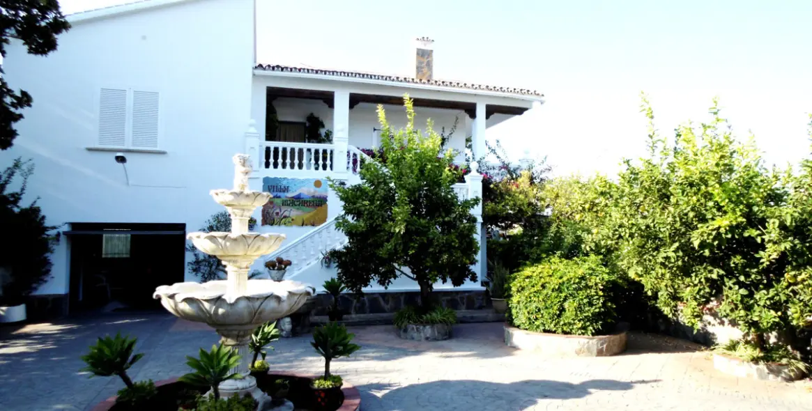 Продажа  отдельно стоящей виллы в Coín 43