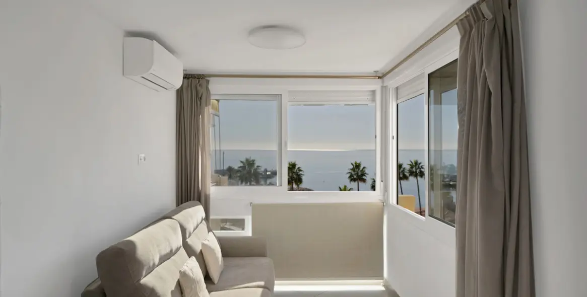 Sale of middle floor apartment in Marbella 2