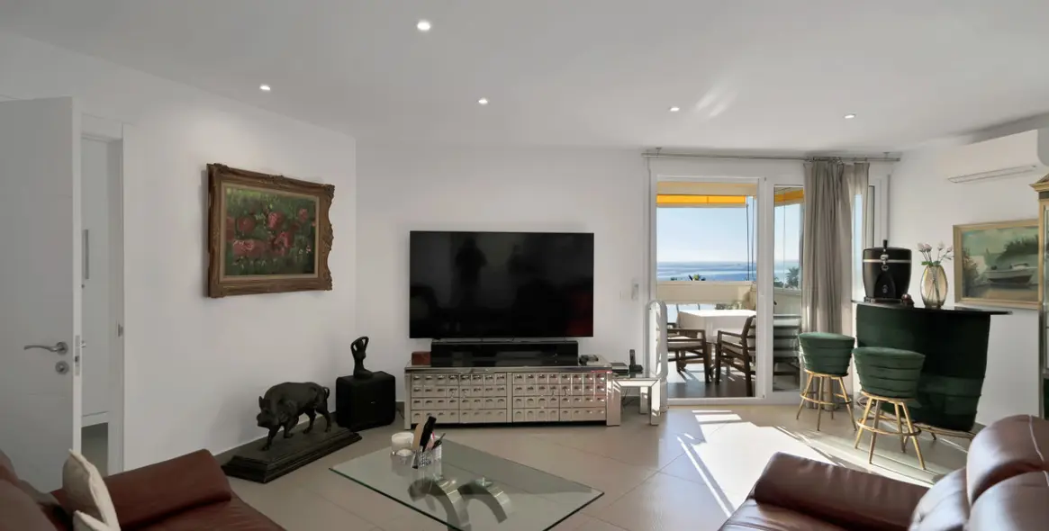 Venta de apartamento en planta media en Marbella 40