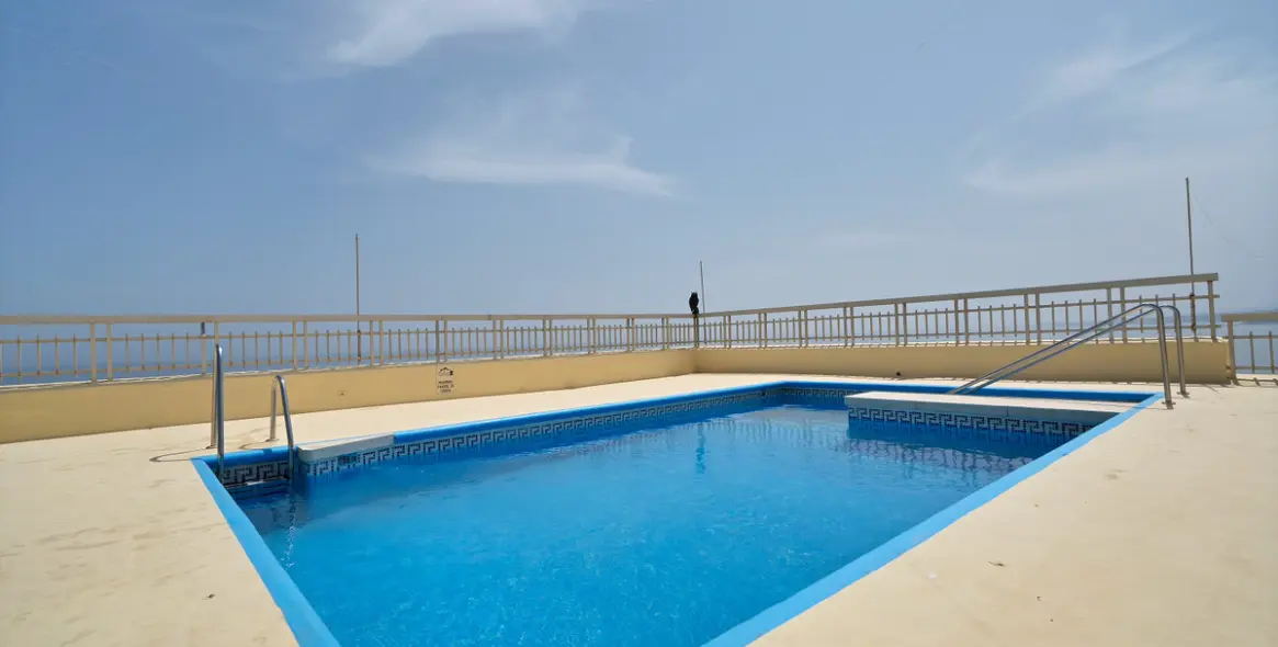 Venta de apartamento en planta media en Marbella 48