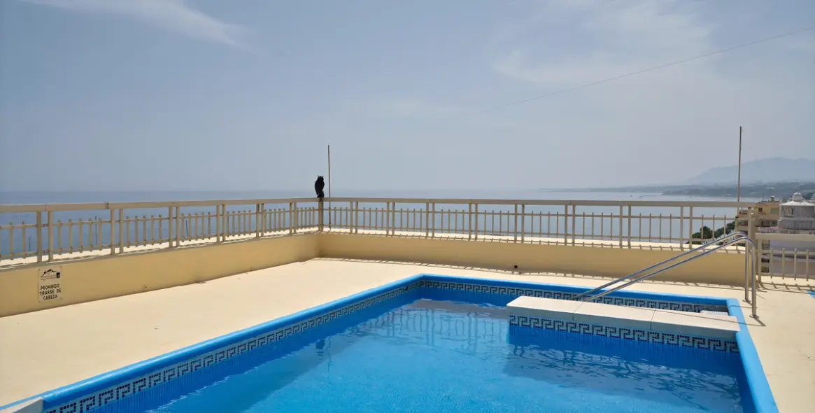 Venta de apartamento en planta media en Marbella 49