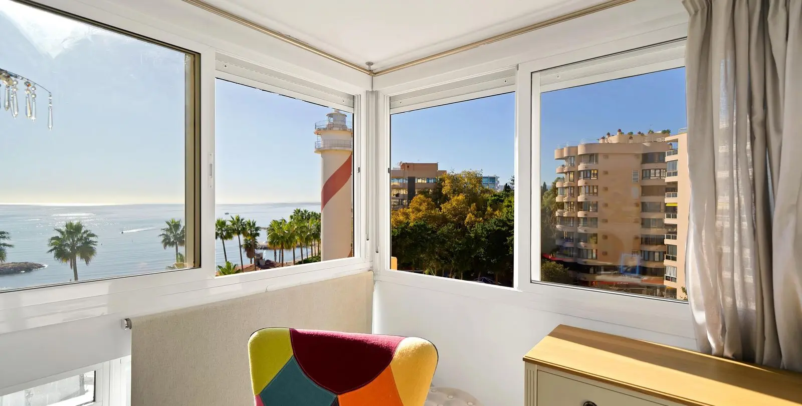 Venta de apartamento en planta media en Marbella 24