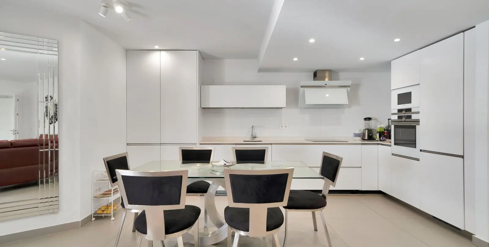 Venta de apartamento en planta media en Marbella 34