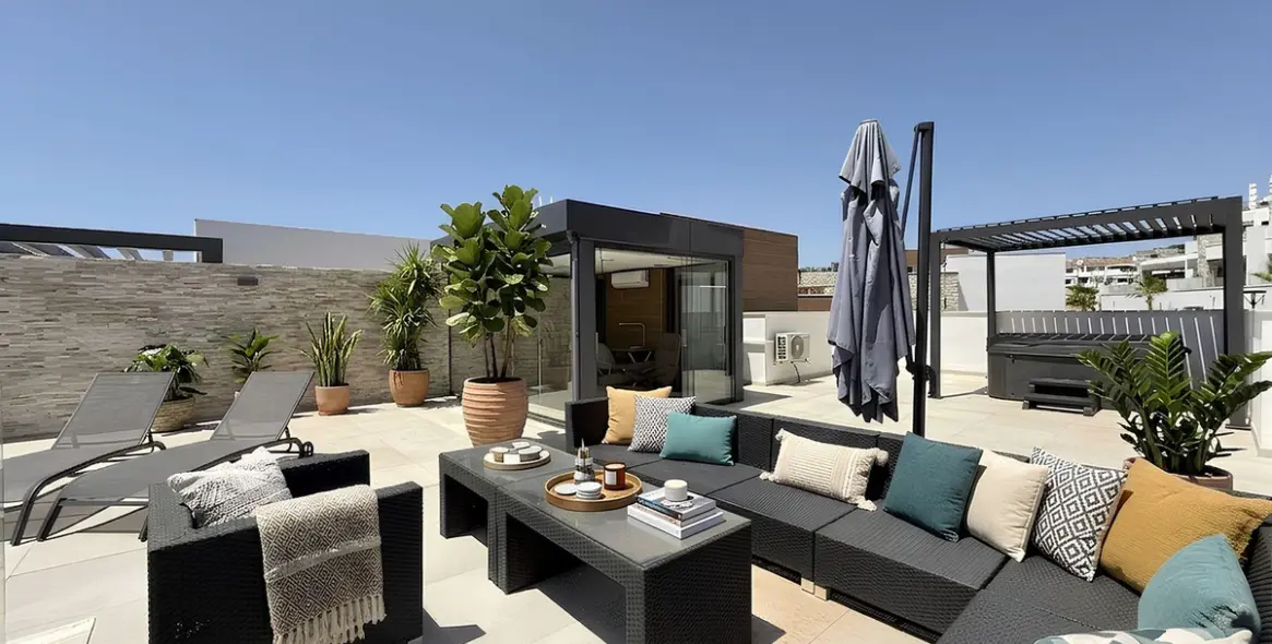 Sale of penthouse in Cabopino 2