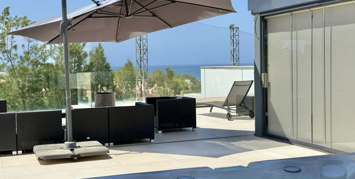 Sale of penthouse in Cabopino 6