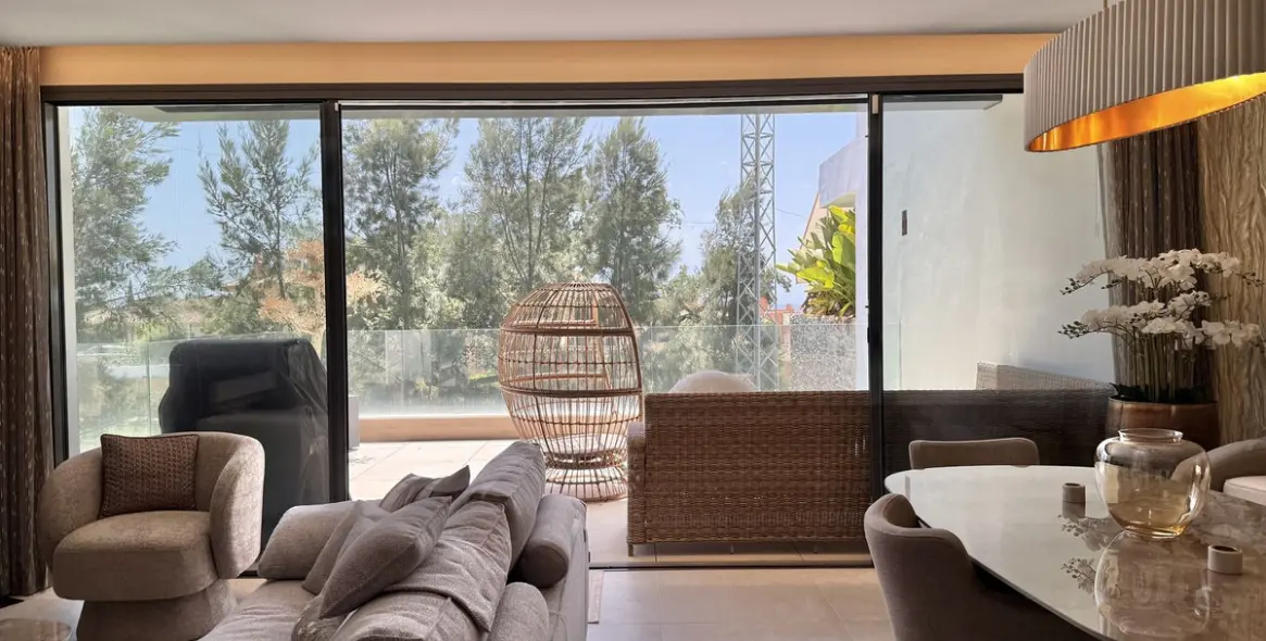 Sale of penthouse in Cabopino 18