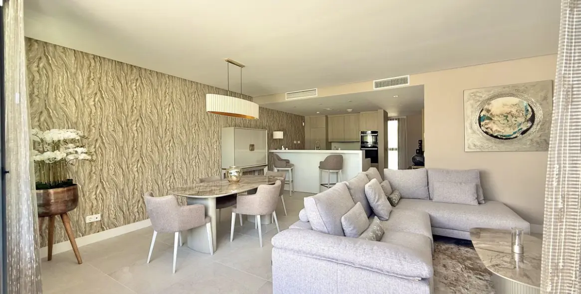 Sale of penthouse in Cabopino 23