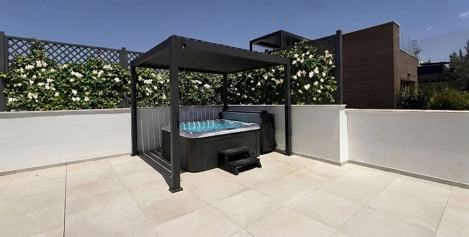 Sale of penthouse in Cabopino 5