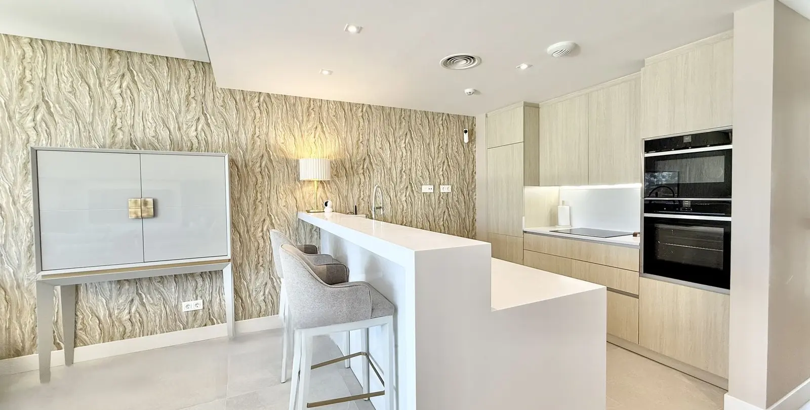 Sale of penthouse in Cabopino 12
