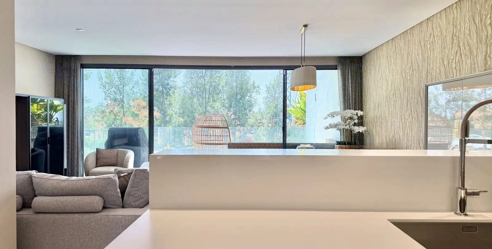 Sale of penthouse in Cabopino 16