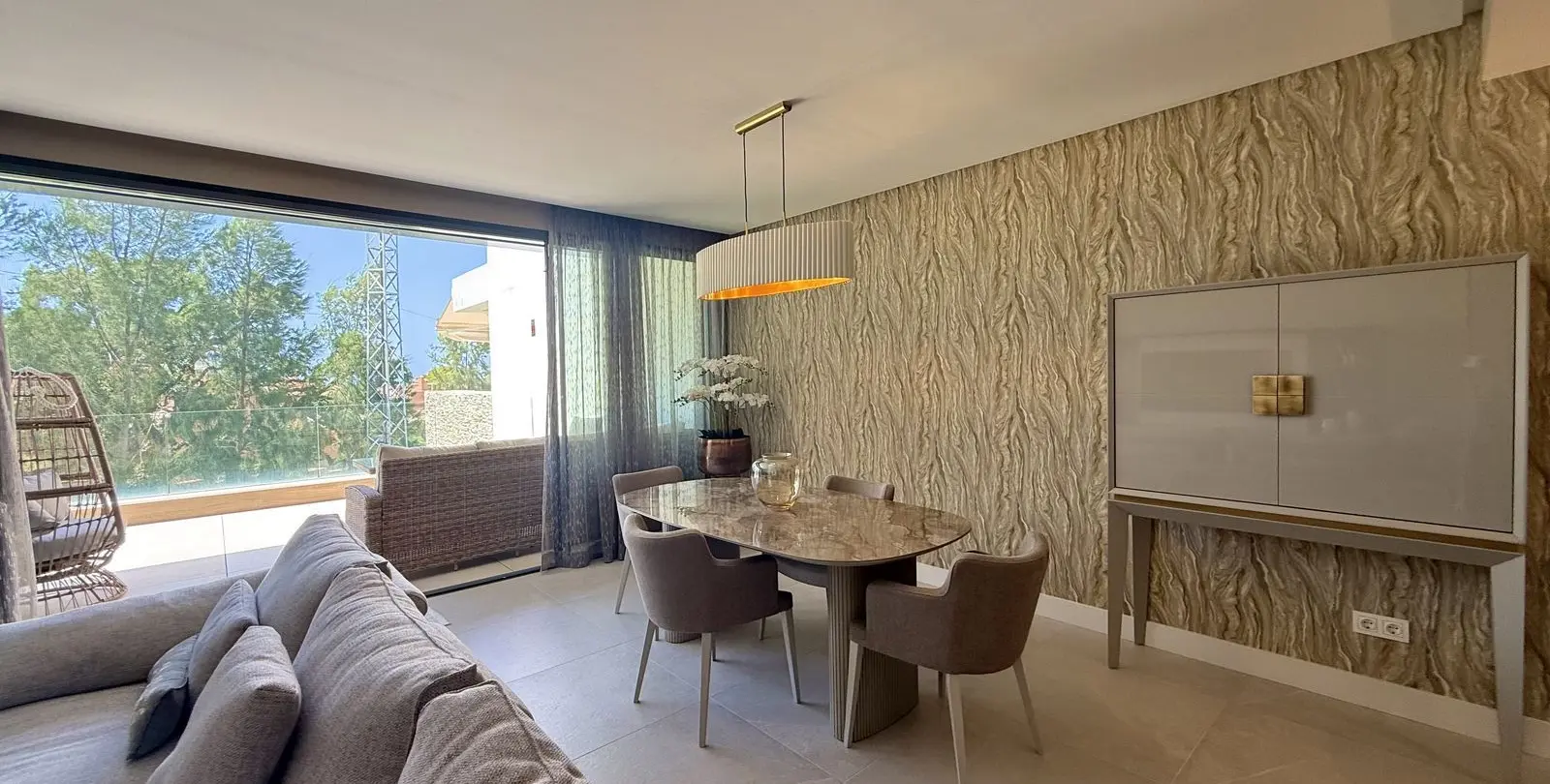 Sale of penthouse in Cabopino 25