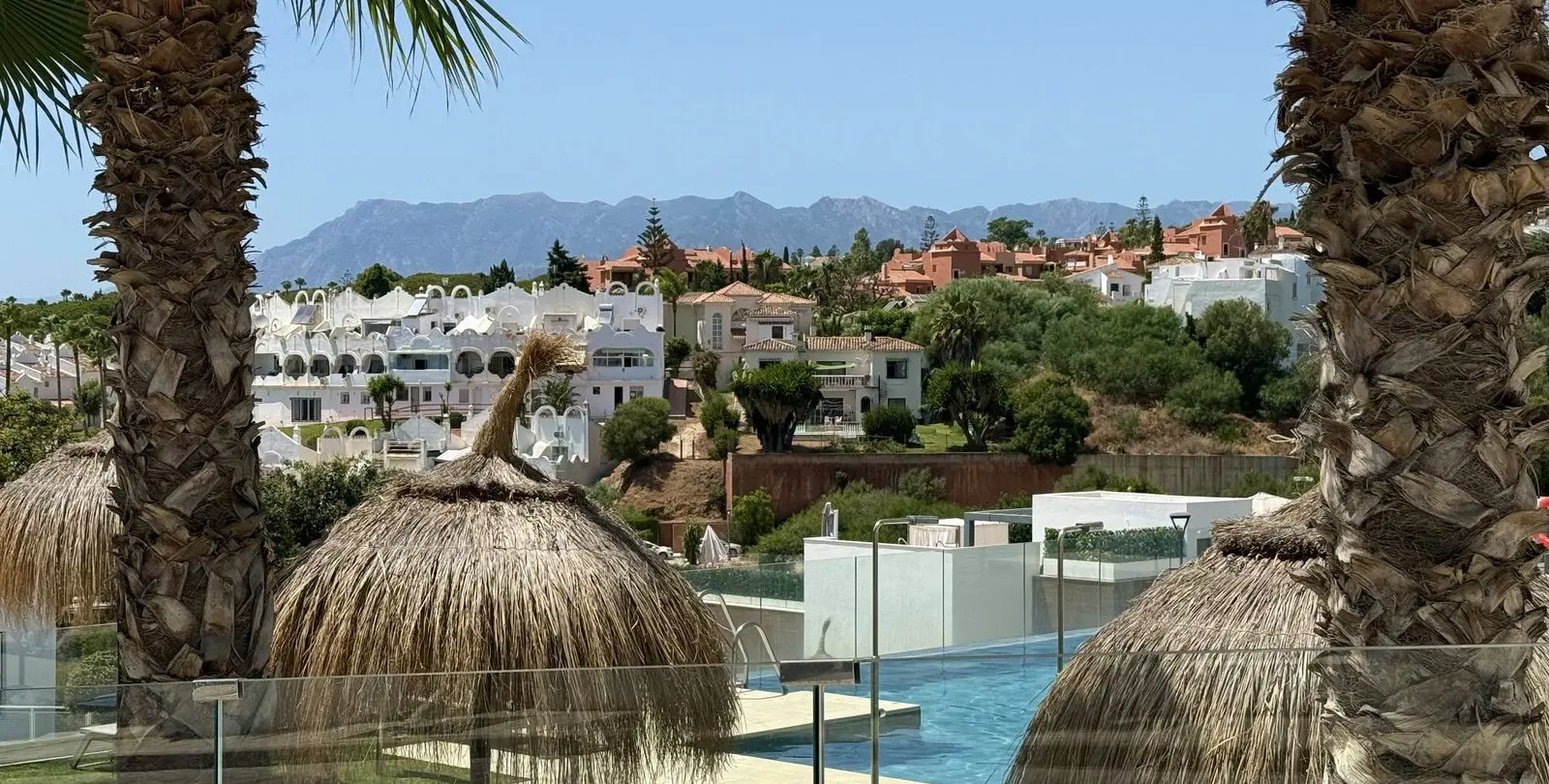 Sale of penthouse in Cabopino 43