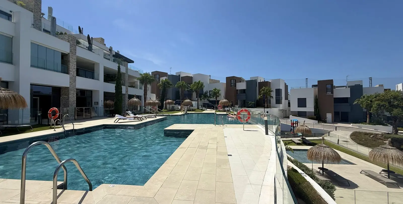 Sale of penthouse in Cabopino 45