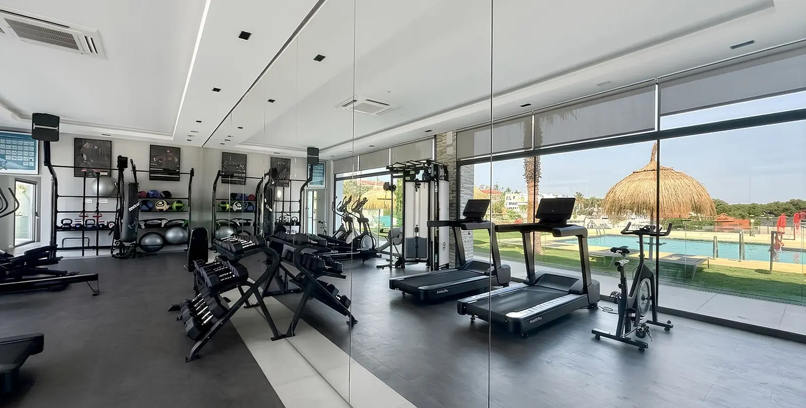 Sale of penthouse in Cabopino 48