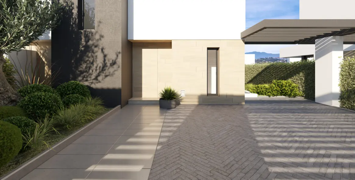 Sale of detached villa in Atalaya 1