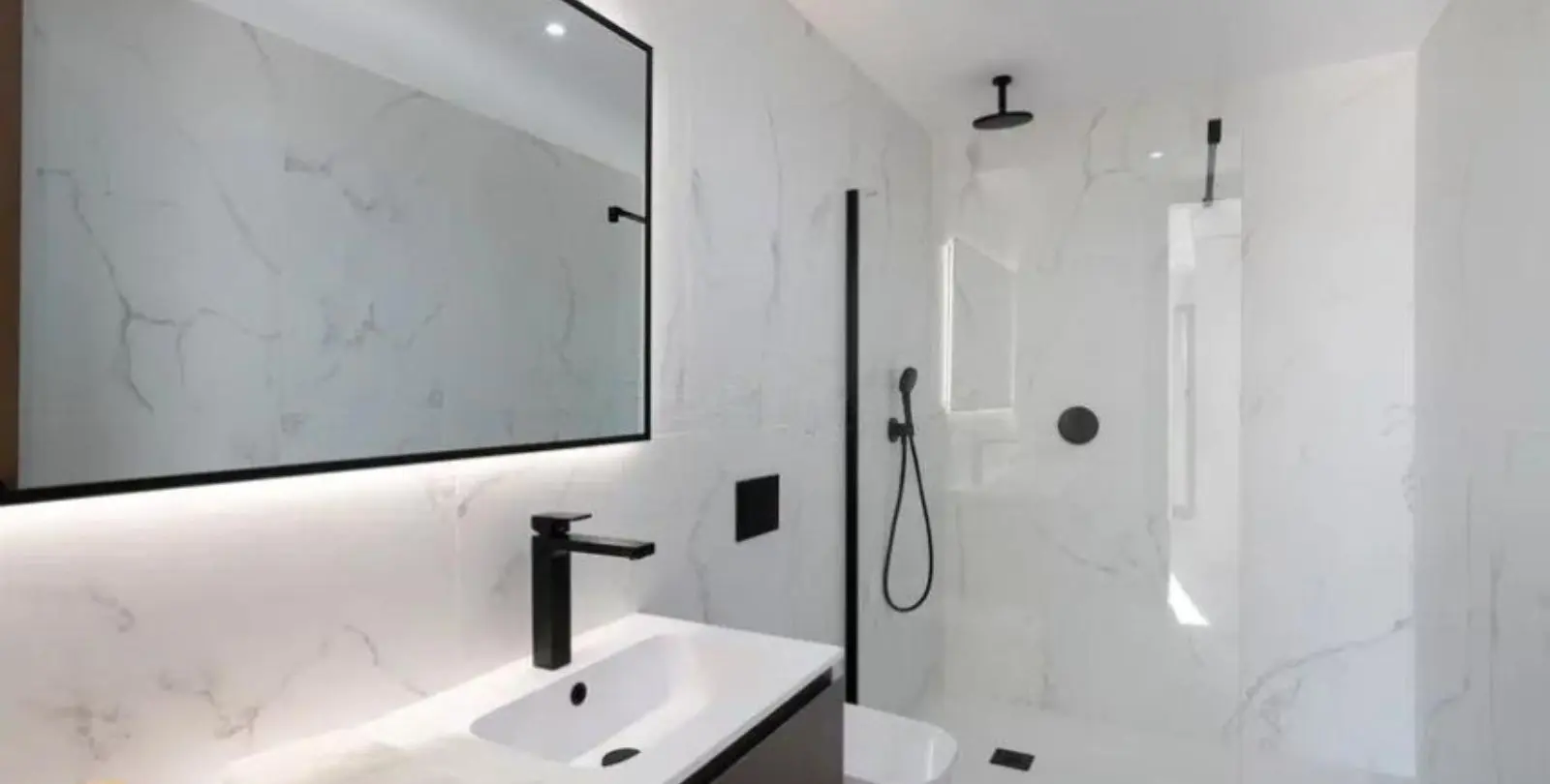 Sale of middle floor apartment in Puerto Banús 19